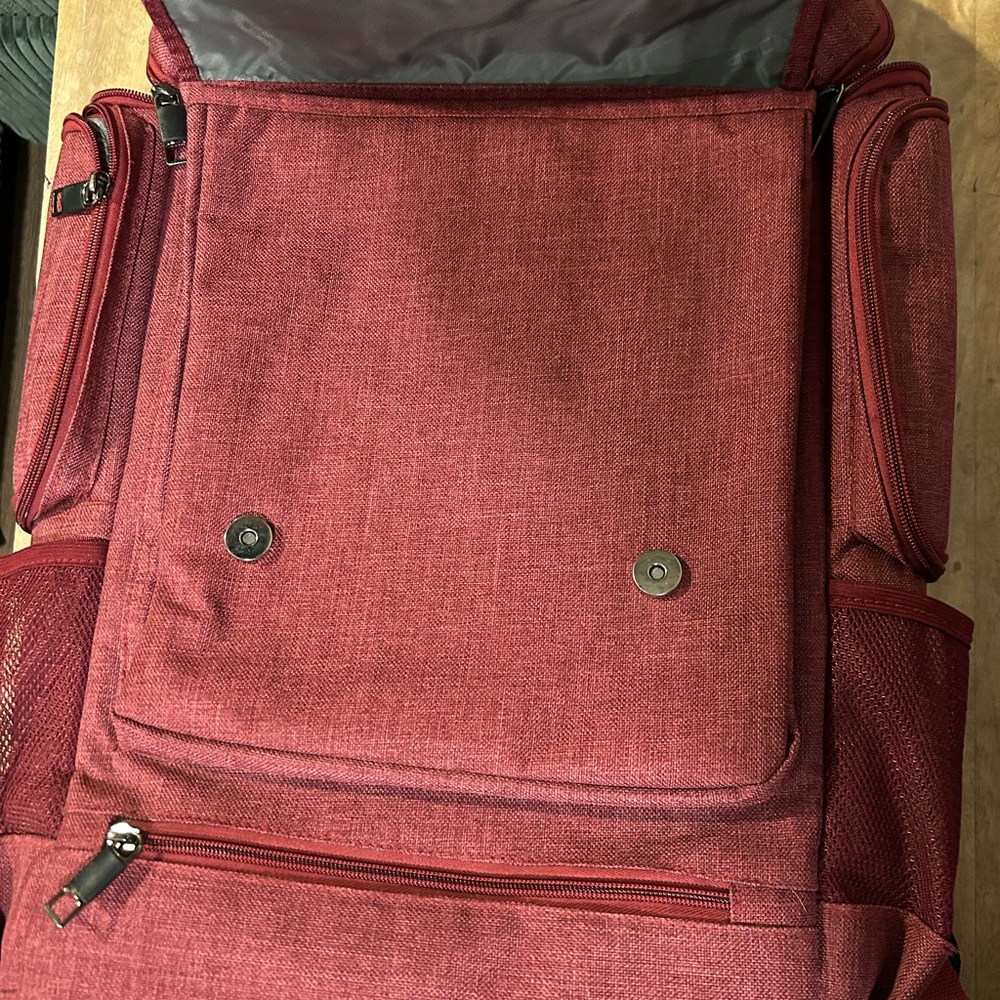 Socko | Red Backpack - Picture 2 of 6
